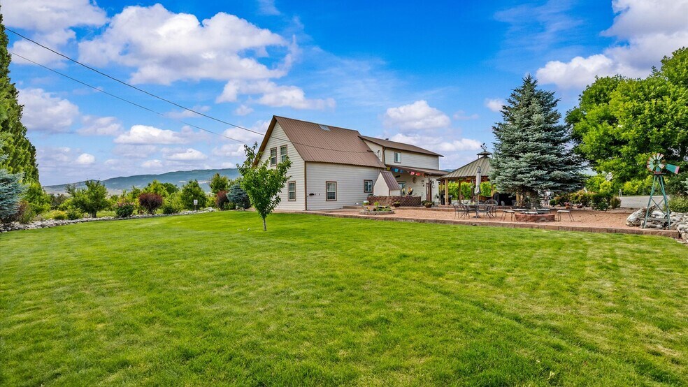 More Photos Of 20809 Nowhere Rd, Eckert Land For Sale