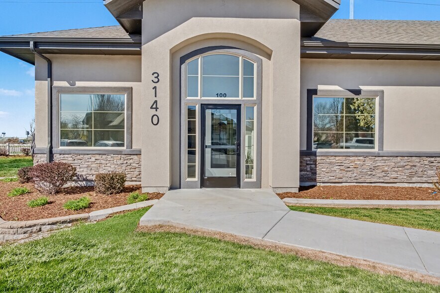 More Photos Of 3140 W Belltower Dr, Meridian Office For Lease