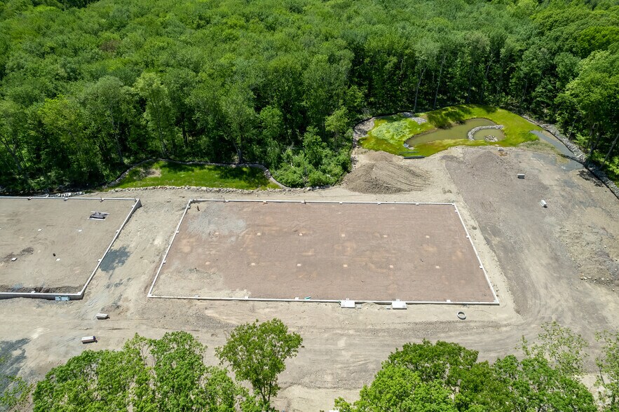 More Photos Of 1685 Straits Tpke, Middlebury General Retail For Lease