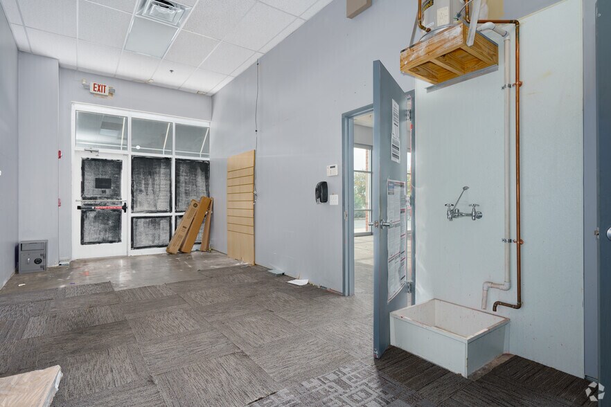 More Photos Of 4376 Route 130, Willingboro General Retail For Lease