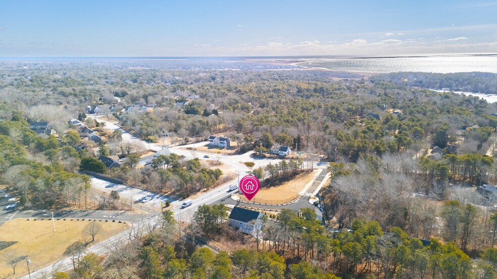 More Photos Of 31 Meetinghouse Rd, South Chatham Office For Sale