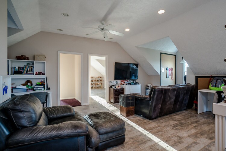 More Photos Of 5820 Shoeman Rd, Haslett Specialty For Sale
