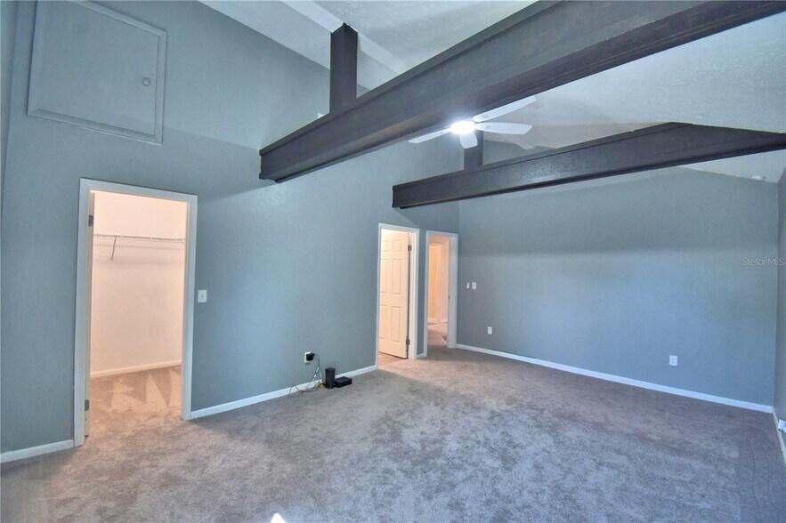 More Photos Of 208 Center St, Auburndale Office For Sale