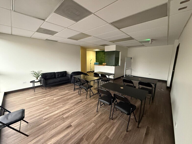 More Photos Of 9145 E Kenyon Ave, Denver Office For Lease