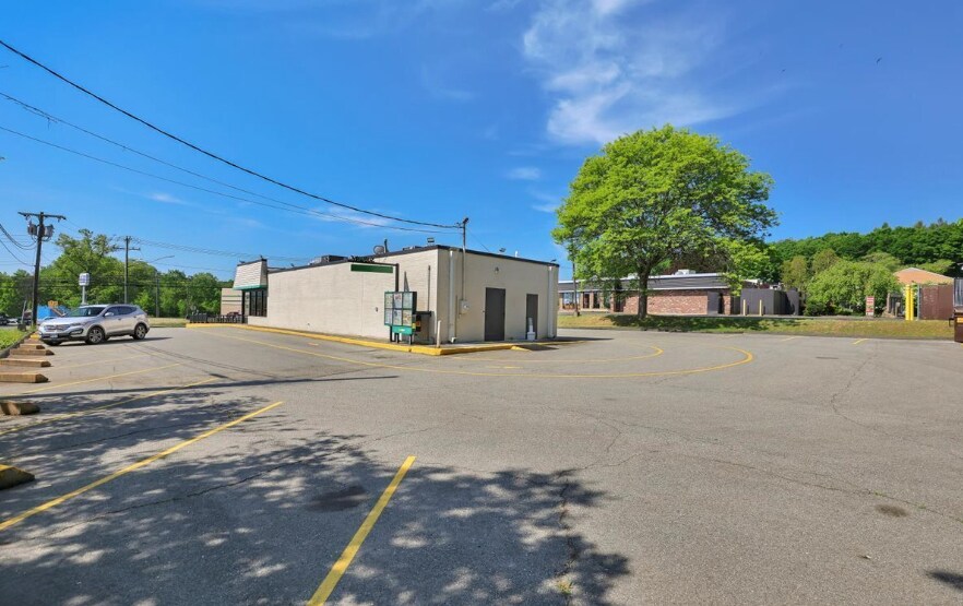 More Photos Of 942 Washington St, Middletown Fast Food For Sale