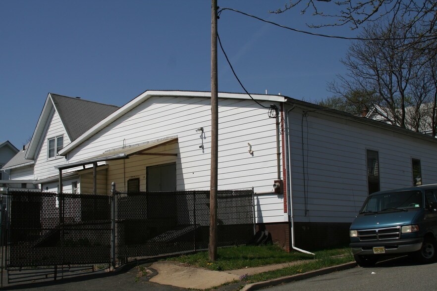More Photos Of 29 Summit Ave, Clifton Warehouse For Sale