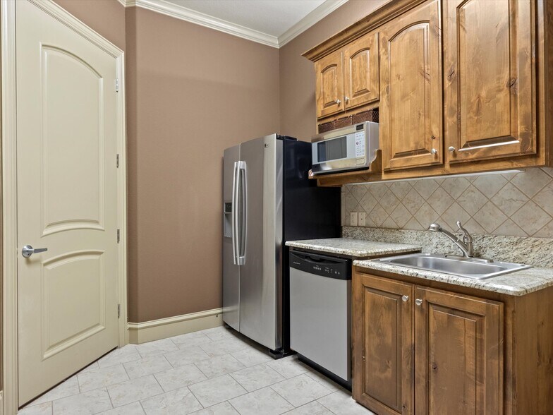 More Photos Of 4603 Colleyville Blvd, Colleyville Office For Lease