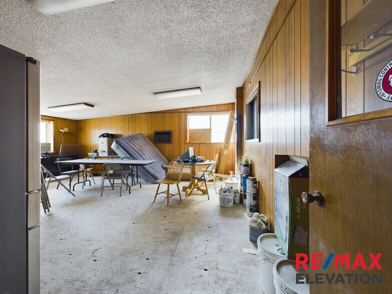 More Photos Of 699 Lane 9, Powell Industrial For Sale