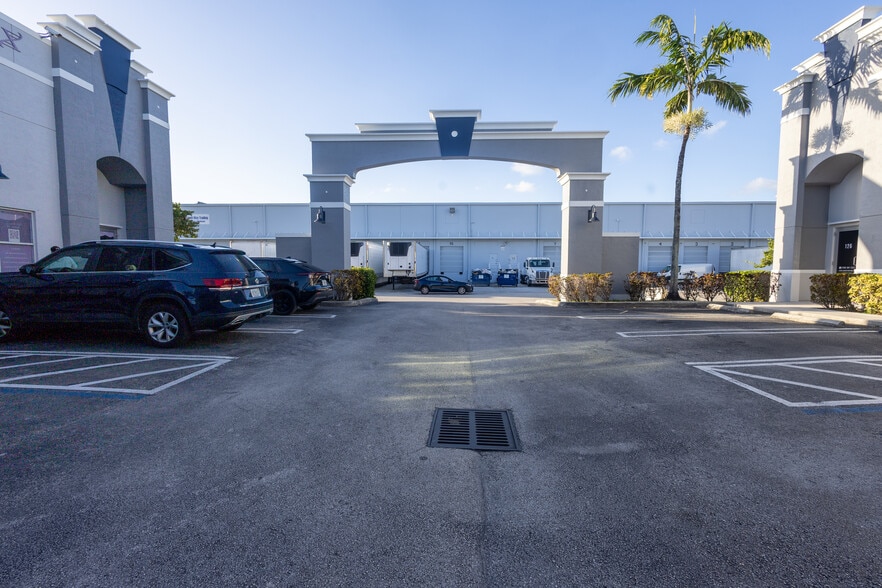 More Photos Of 9851 NW 58th St, Miami Flex For Sale