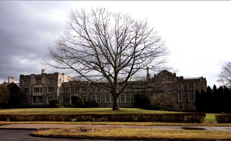 More Photos Of 181 Kenwood Ave, Oneida Office Residential For Lease