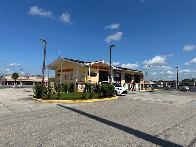 Primary Photo Of 2700 N Pine Hills Rd, Orlando Convenience Store For Sale