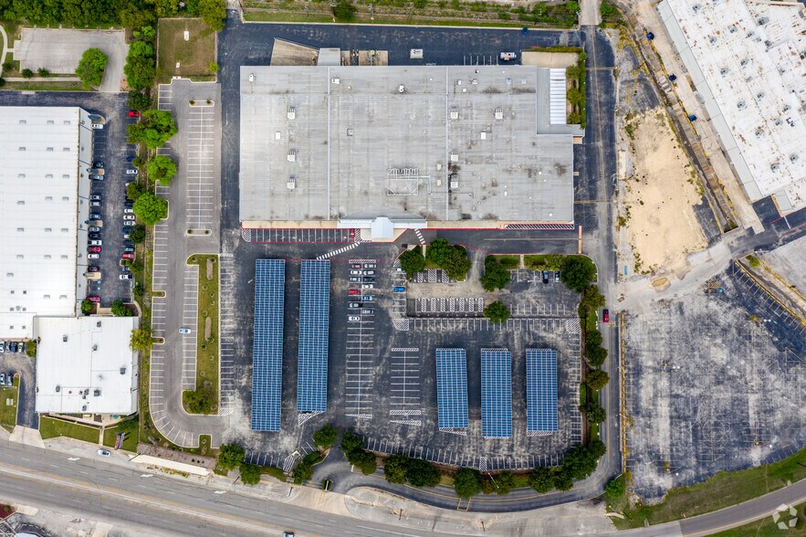 More Photos Of 2735 Austin Hwy, San Antonio Office For Sale