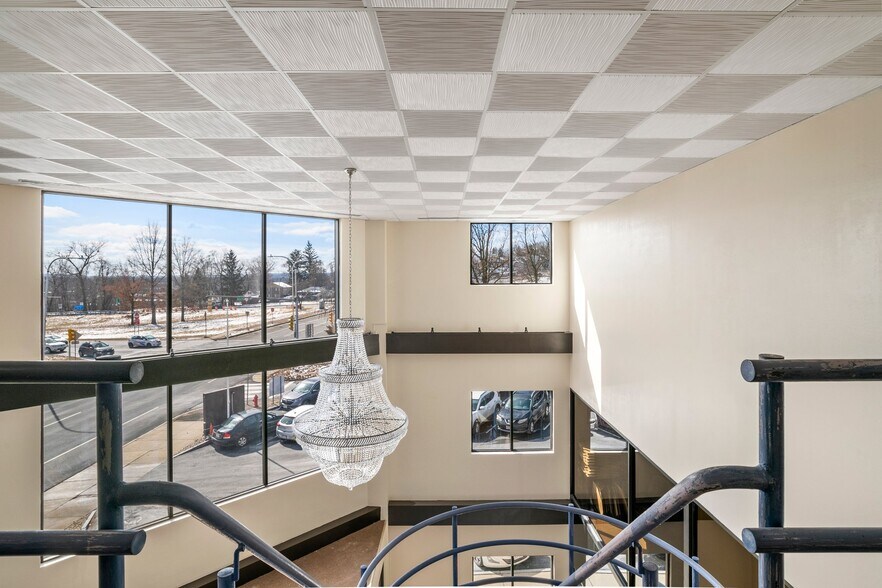 More Photos Of 850 High St, Holyoke Medical For Lease