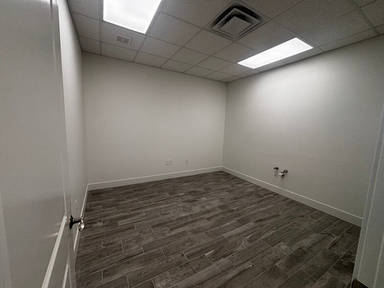 More Photos Of 1462 W Ustick Rd, Meridian Office For Lease