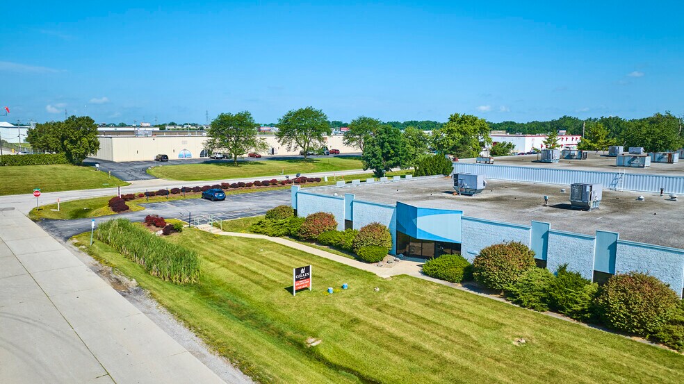 More Photos Of 5130 Executive Blvd, Fort Wayne Light Distribution For Lease