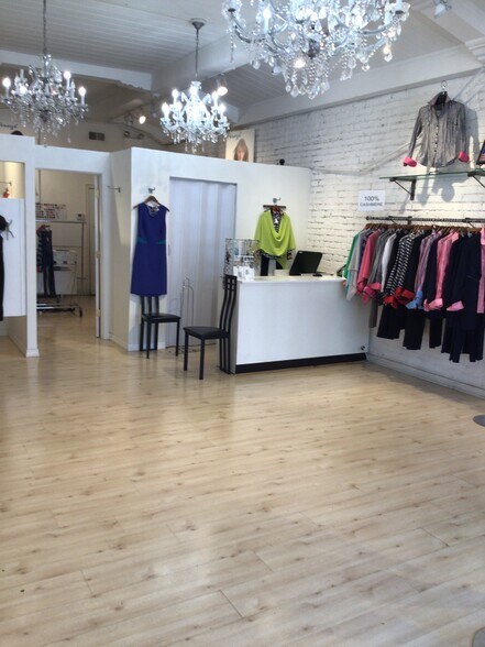 More Photos Of 681 Bridgeway, Sausalito General Retail For Sale