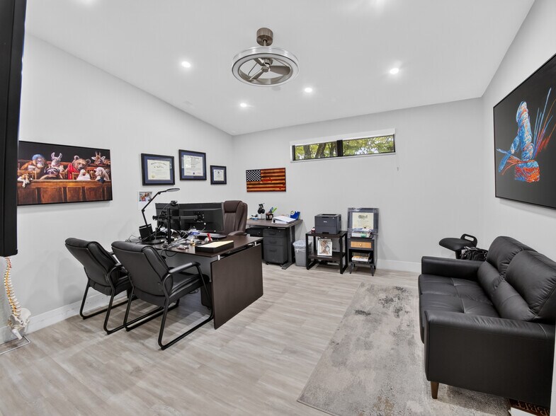More Photos Of 10717 Sw 104th St, Miami Office For Sale