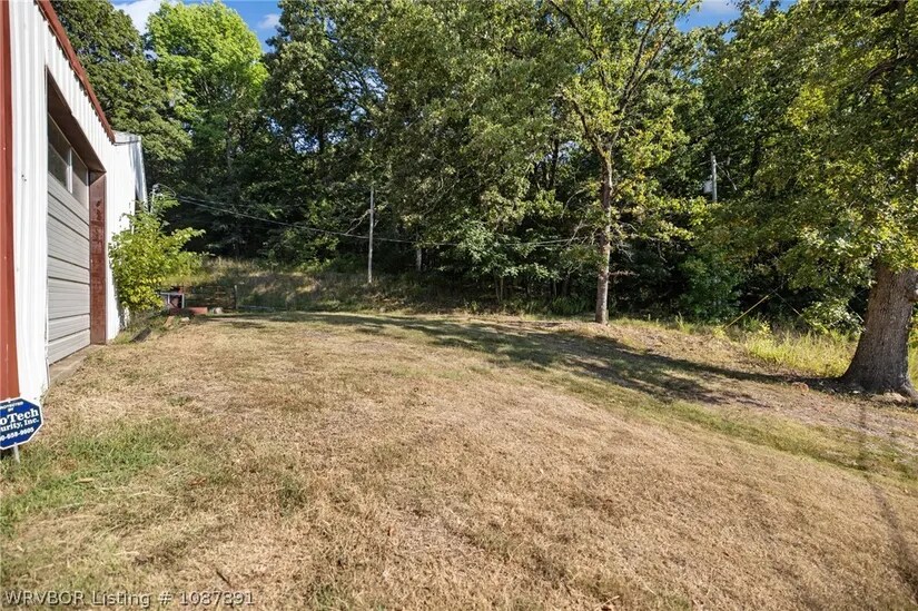 More Photos Of 10425 N Highway 71, Mountainburg Light Manufacturing For Sale