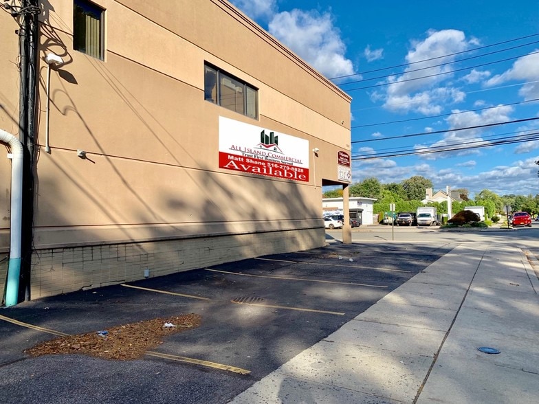 More Photos Of 1061 N Broadway, Massapequa Medical For Sale