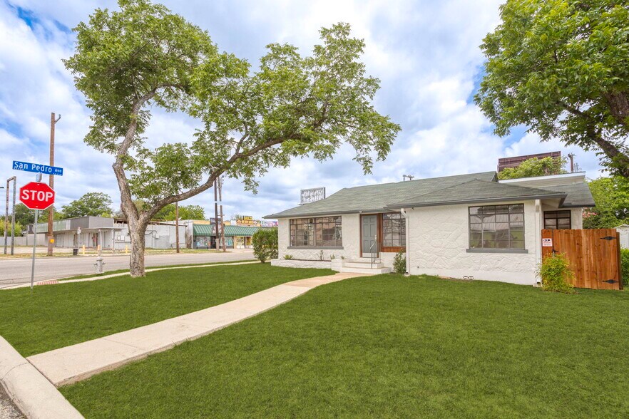 More Photos Of 5600 San Pedro Ave, San Antonio Office Residential For Sale