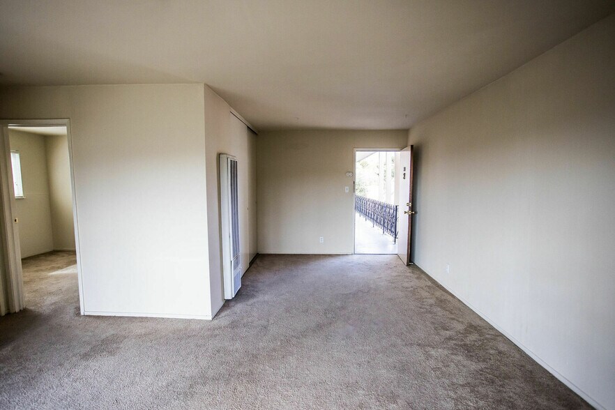 More Photos Of 3525 Dimond Ave, Oakland Apartments For Sale
