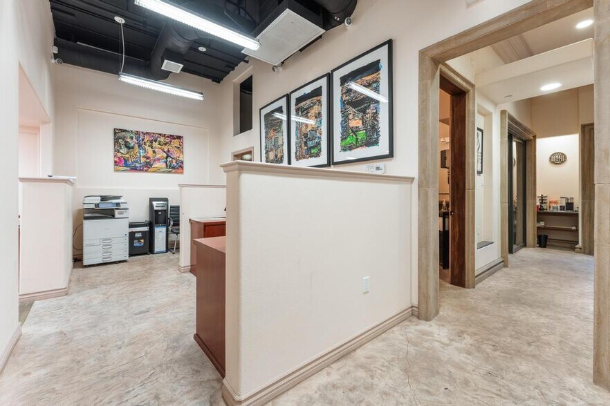 More Photos Of 6230 McLeod Dr, Las Vegas Medical For Lease