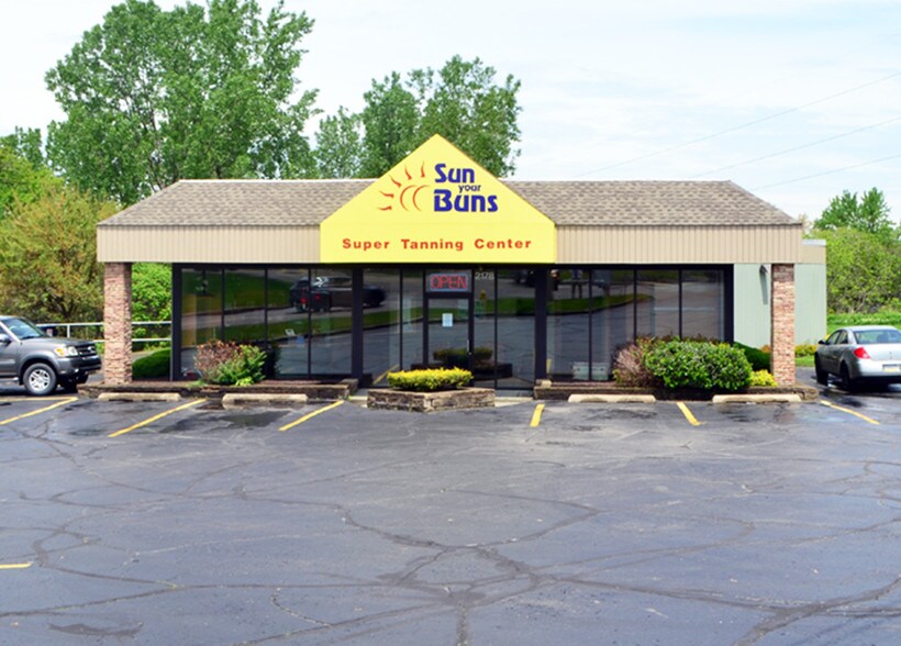 Primary Photo Of 2178 W 38th St, Erie Storefront Retail Office For Lease