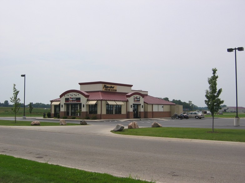 Primary Photo Of 201 Rouch Place Dr, Rochester Restaurant For Sale