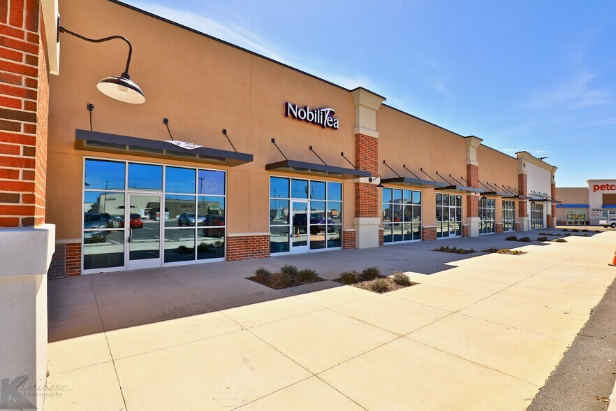 More Photos Of 3550 S Clack St, Abilene Storefront For Lease