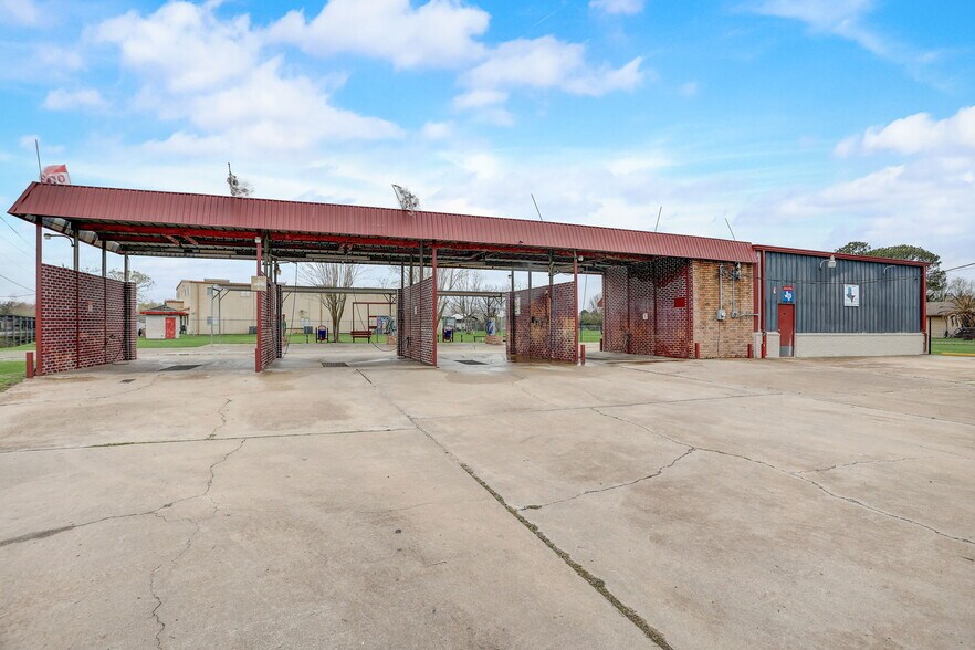 More Photos Of 6034 Brookside Rd, Pearland Carwash For Sale
