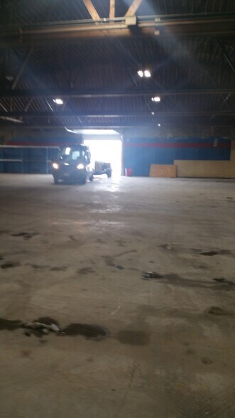 More Photos Of 3440 W Broad St, Columbus Warehouse For Sale