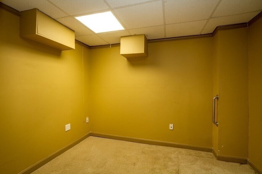 More Photos Of 87 Winthrop St, Rehoboth Storefront Retail Residential For Sale