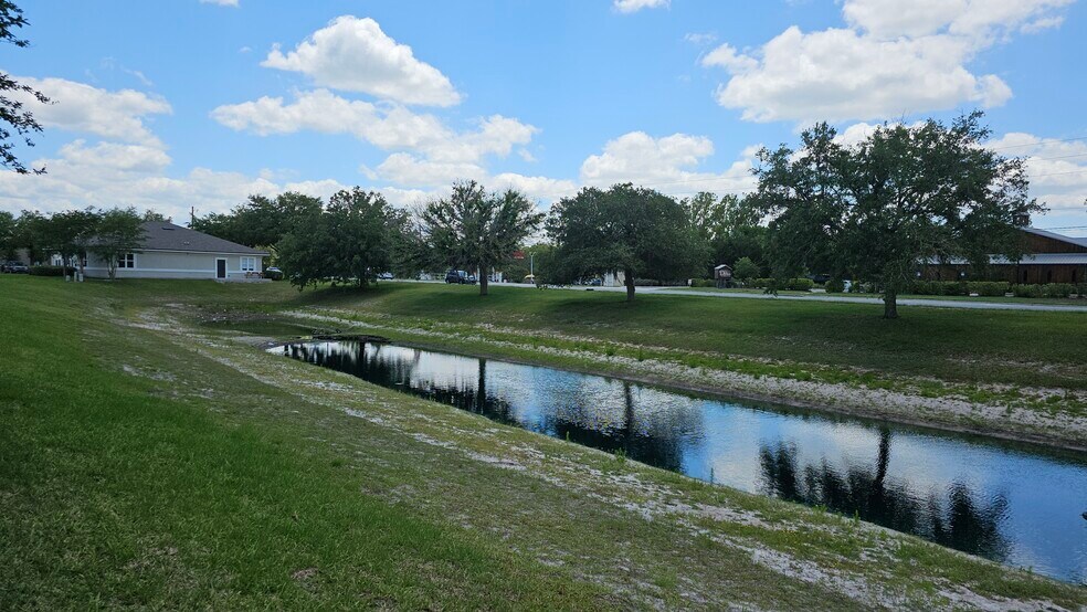 More Photos Of 91 Branscomb Rd, Green Cove Springs Office For Sale