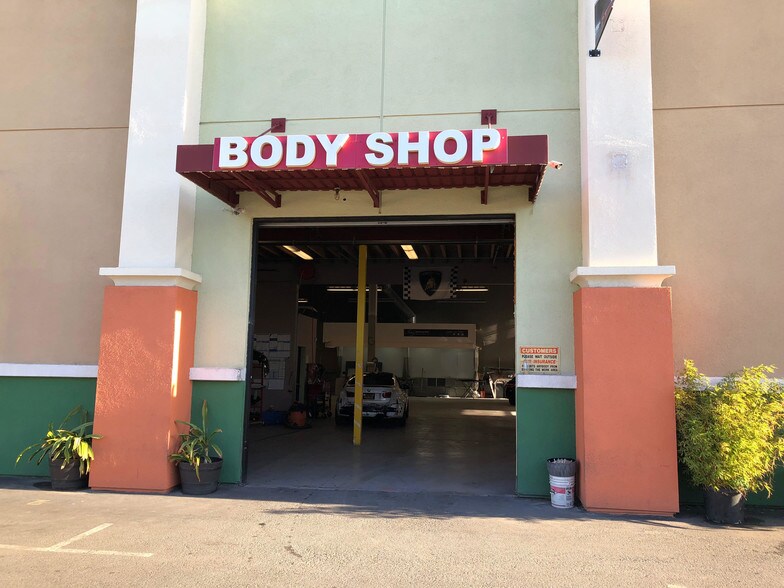 More Photos Of 2121-2159 S 10th St, San Jose Warehouse For Sale