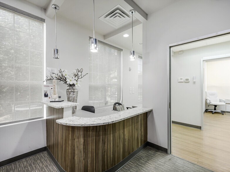 More Photos Of 7709 San Jacinto Pl, Plano Loft Creative Space For Sale