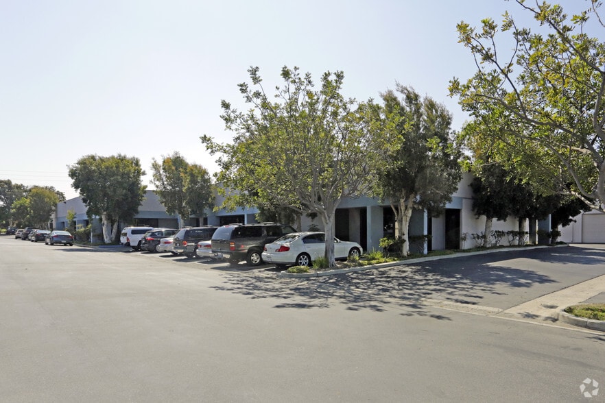 More Photos Of 1932 Eastman Ave, Ventura Unknown For Lease