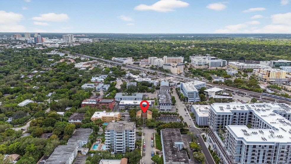 More Photos Of 7420 SW 59th Ave, South Miami Apartments For Sale