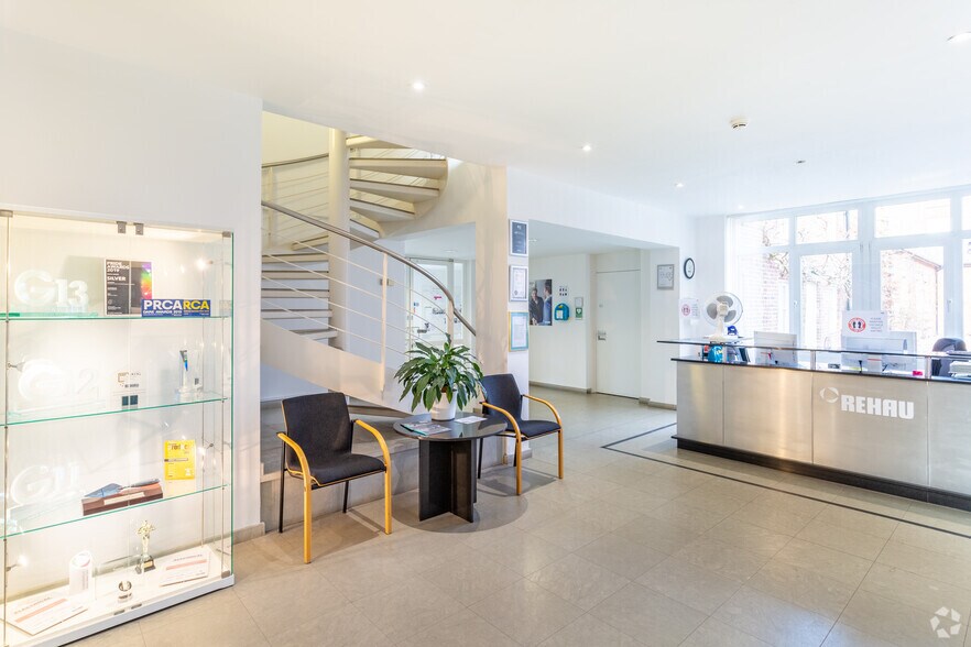More Photos Of Walford, Walford Office For Sale