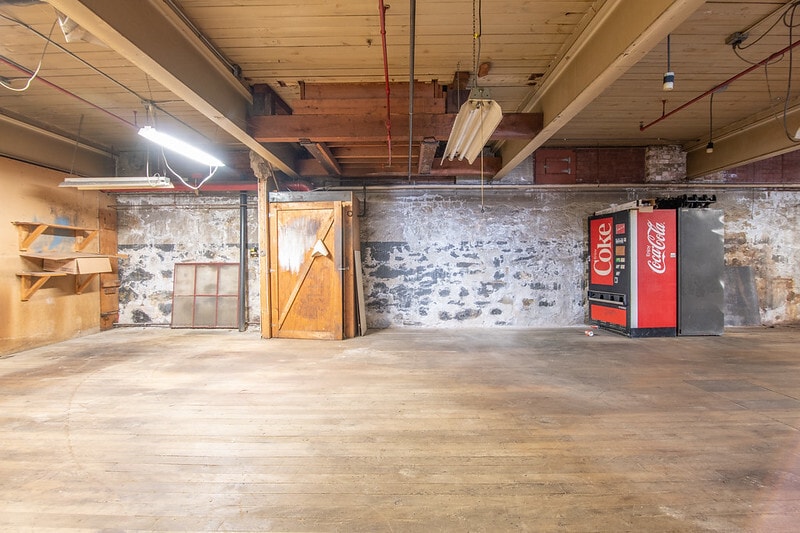 More Photos Of 52 Norwood St, Torrington Manufacturing For Sale