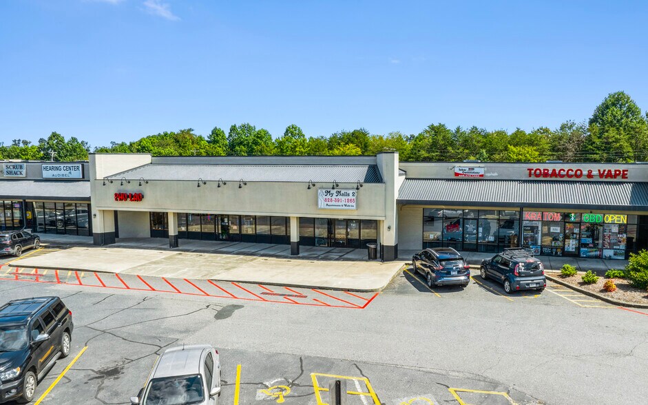 More Photos Of 1247 Burkemont Ave, Morganton Unknown For Lease
