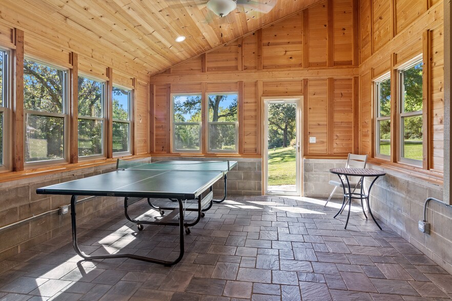 More Photos Of 8508 Il Route 120, Woodstock Specialty For Sale