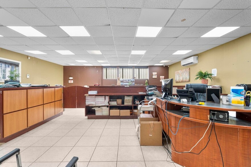 More Photos Of 417-433 Myrtle Ave, Bridgeport Manufacturing For Sale