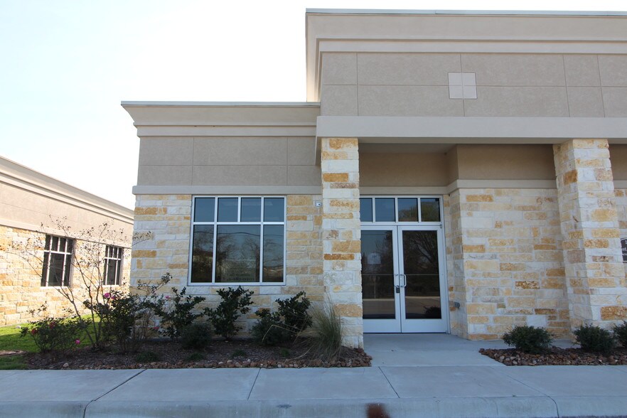 More Photos Of 1526 Katy Gap Rd, Katy Office For Sale