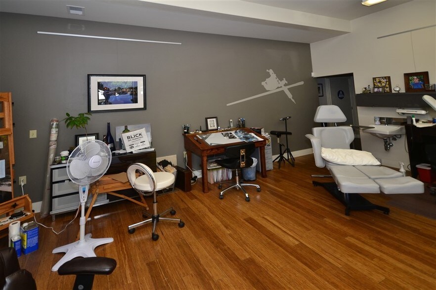 More Photos Of 217-243 W Richmond Ave, Richmond Office Residential For Lease