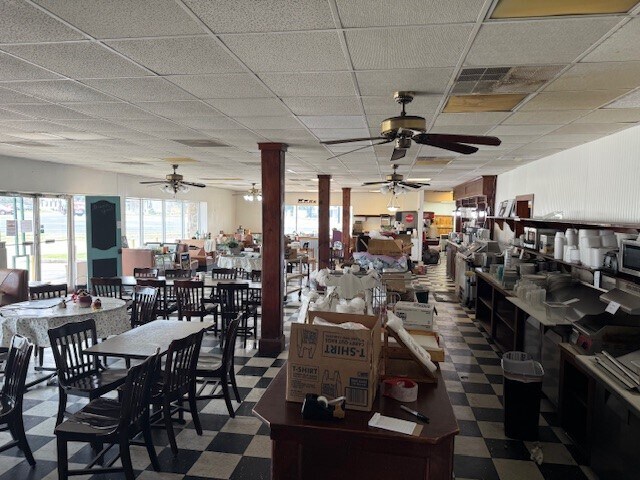 More Photos Of 1136 E Villa Maria Rd, Bryan General Retail For Lease