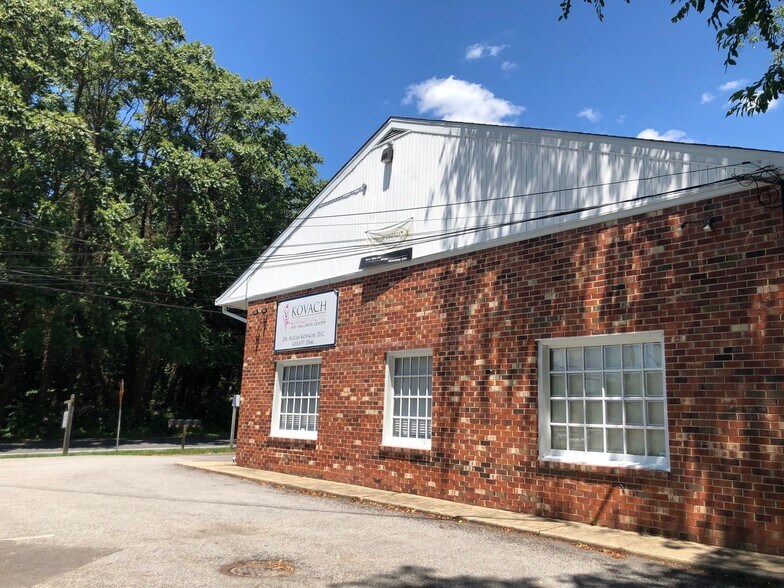 More Photos Of 377 Gambrills Rd, Gambrills Storefront Retail Office For Lease