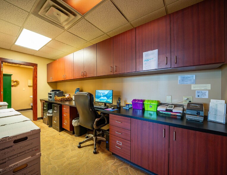 More Photos Of 690 Morrison Rd, Columbus Medical For Sale