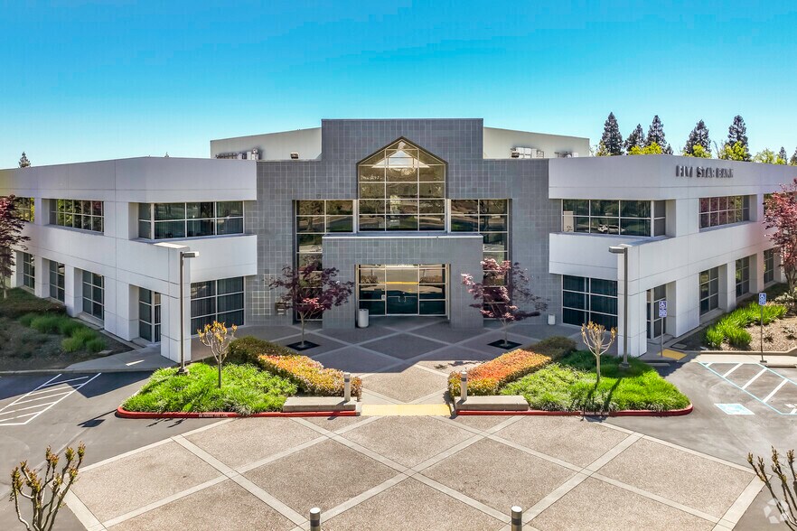 More Photos Of 2240 Douglas Blvd, Roseville Office For Lease