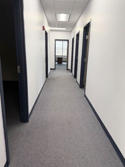 More Photos Of 277 Martin Luther King Jr Blvd, Macon-Bibb Office For Lease