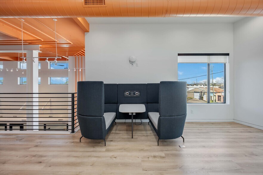 More Photos Of 5214 Harrisburg Blvd, Houston Office For Lease